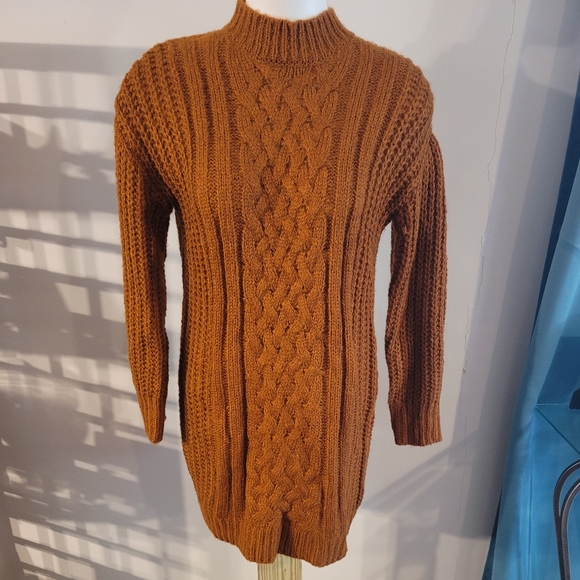 Junior's Long Sleeve Cable Knit Sweater Dress - Picture 4 of 5